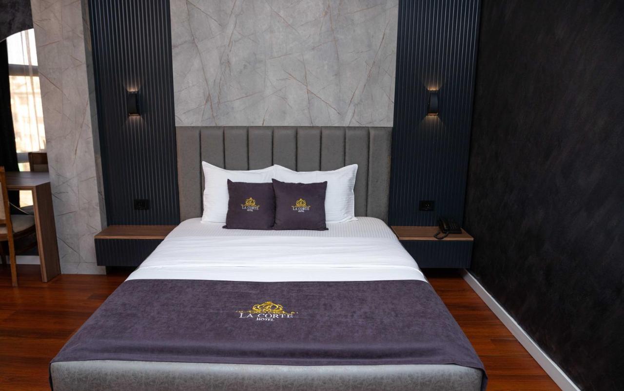 Hotel Lacorte Prishtina Priştine Dış mekan fotoğraf