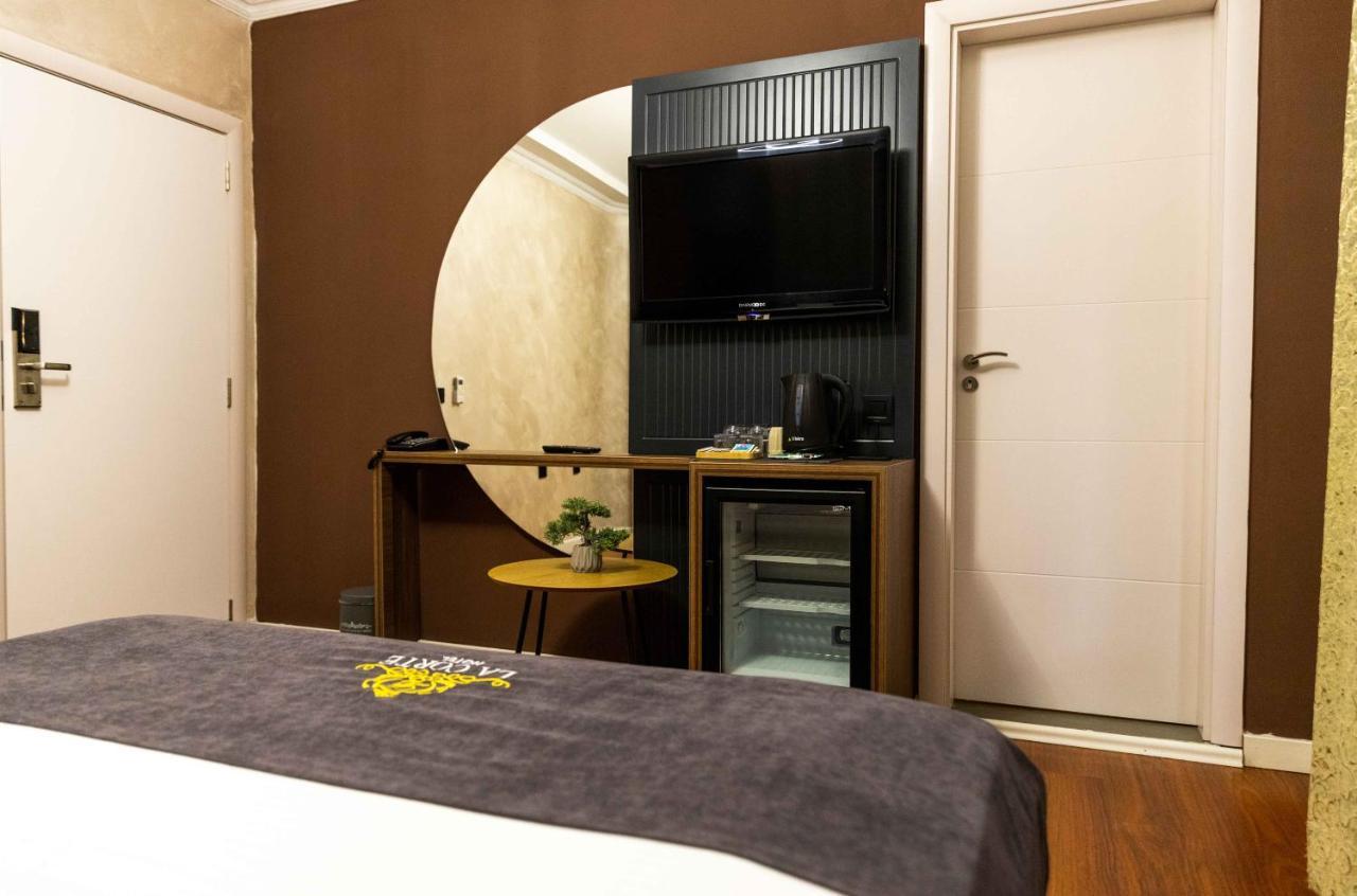 Hotel Lacorte Prishtina Priştine Dış mekan fotoğraf
