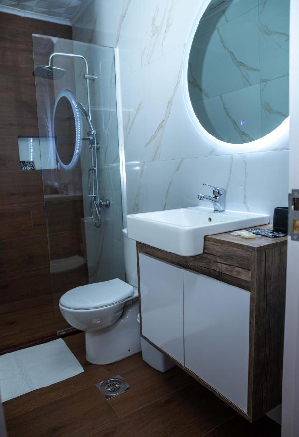 Hotel Lacorte Prishtina Priştine Dış mekan fotoğraf